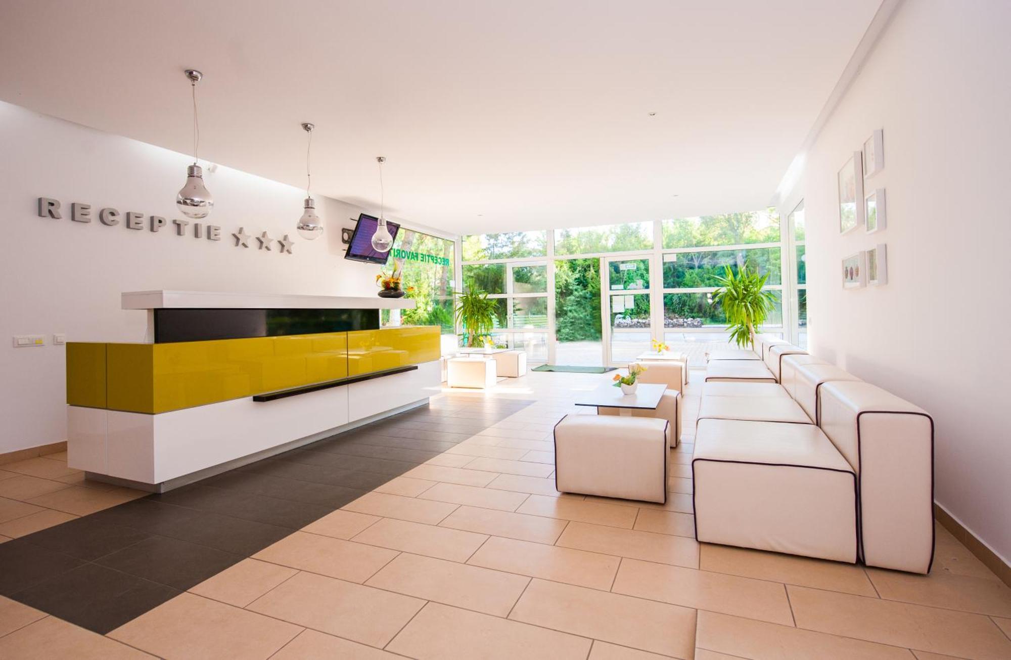 Hotel Favorit Venus Zewnętrze zdjęcie